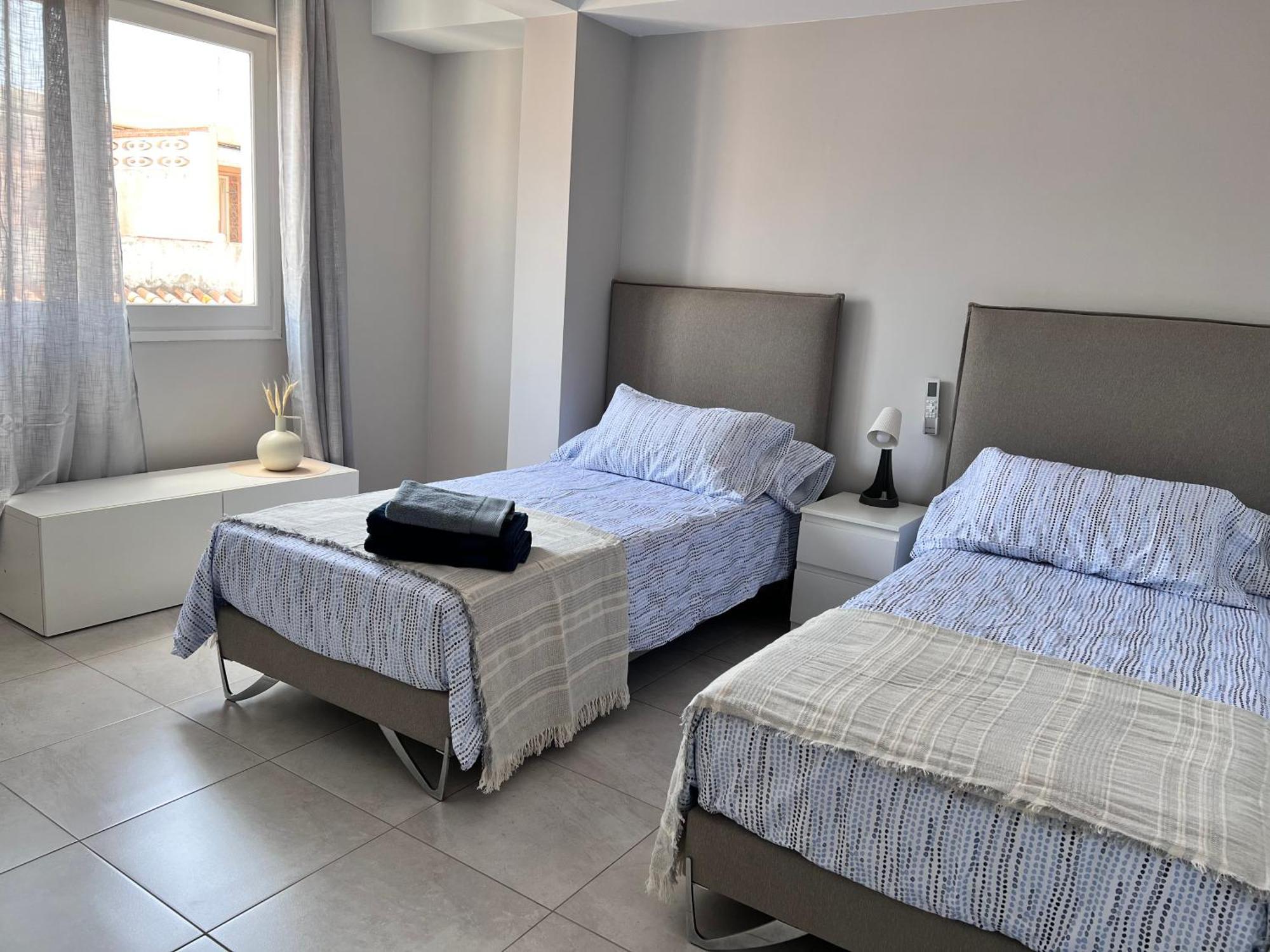Hermoso Piso En El Centro Historico Con Balcon * Estepona